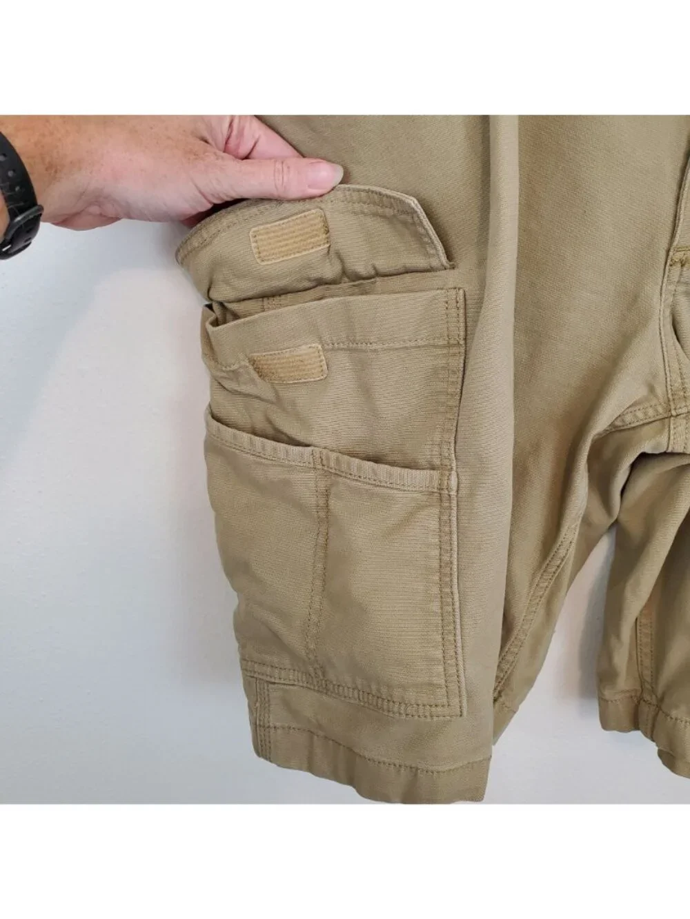 Carhartt khaki relaxed fit cargo work shorts